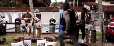 Grupo de pagode Aglomerou teve live interrompida por operação policial