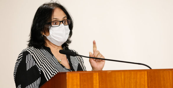 Ministra Damares Alves