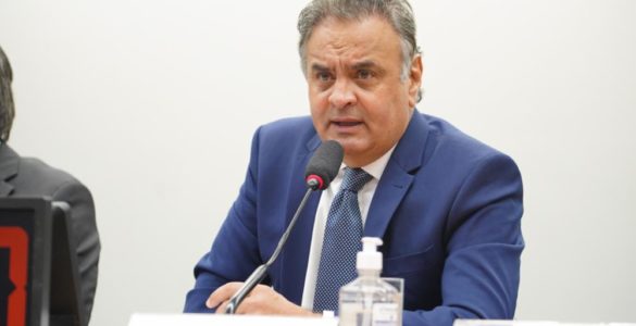 Aécio Neves